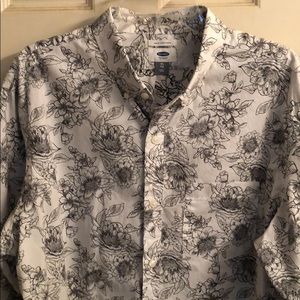 Men’s Old Navy Floral Long sleeve shirt